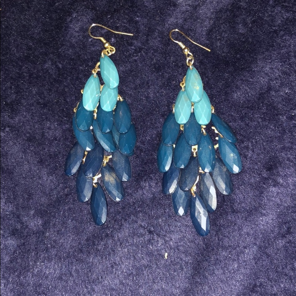 Dangle earrings